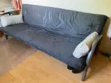 Sovesofa med opbevaring