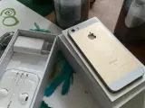 iPhone se Gold 