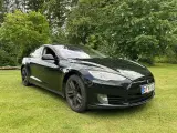 Tesla Model S  85 - 3