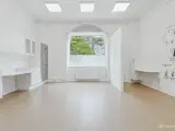 Sjældent udbudt kontor/klinik/showroom lejemål midt i København - 5