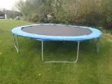 Trampolin