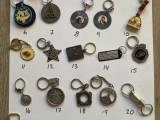 25 ældre metal nøgleringe