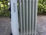 Oliefyldt elradiator på hjul