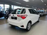 Toyota Yaris 1,5 Hybrid H2 e-CVT - 5