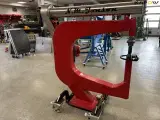 - - - Hammer - 2