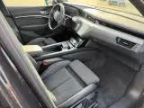Audi Q8 e-tron 50 S-line quattro - 4