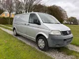 VW Transporter 2,5 TDi 130 Kassevogn lang 4d Nysyn - 2