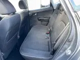 Kia Venga 1,4 CVVT Active 90HK 5d - 4