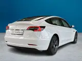 Tesla Model 3  Standard Range+ RWD - 4