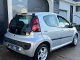 Peugeot 107 1,0  - 4