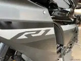 Yamaha YZF R1 - 2