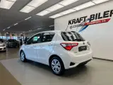 Toyota Yaris 1,5 Hybrid H2 e-CVT - 3