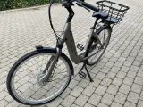 Dame elcykel
