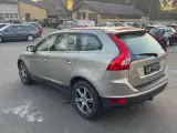 Volvo XC60 2,4 D5 205 Momentum aut. AWD - 4