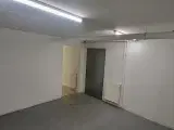 Erhvervslokale til Udlejning - Fantastisk Butik/kontorlokale på Holmegårdsvej - 3