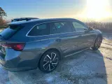 Skoda Octavia 1,4 TSi iV Combi DSG - 4
