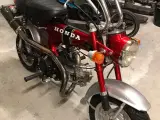 Honda Dax 