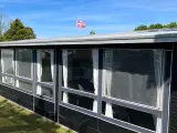 Campingvogn med stand-by telt
