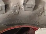 - - - - - - - 4
