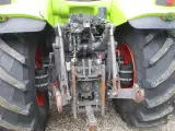 CLAAS AXION 830 CMATIC Med frontlæsser - 4