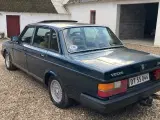 Volvo 240 - 4