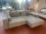 Twin bouclé sofa  - 3