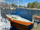 Ældre sejlbåd, med havneplads i Vallensbæk - 3