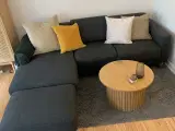 Sofa med chaiselong inkl. puf