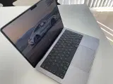 Macbook Pro 14" 1 Tb