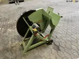 - - - Log Saw 700 - 5