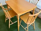 Spisebord med 4 stole, Farstrup samlet pris