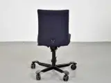 Häg h04 kontorstol med sort/blå polster og sort stel - 3