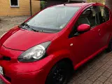 Toyota Aygo 1.0 Hb 5-dørs - 2