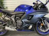Yamaha R7 35Kw - Icon Blue - 4