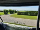 Indflytningsklar campingvogn med fjordudsigt - 2
