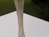 Krystal næbe vase. Hand cut 