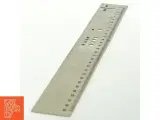 Metal lineal fra D.pat (str. 30 cm) - 2