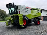 CLAAS LEXION 650 KUN 835 TIMER OG V770 SKÆREBORD! - 2