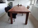 Spisebord