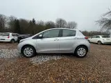 Toyota Yaris 1,0 VVT-i T2 Touch - 2