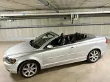 Volvo C70 2,4 140 Momentum - 2