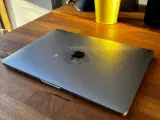 13" MacBook Pro TOPMODEL som NY med tilbehør - 4