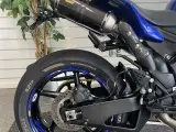 Yamaha YZF-R1  - 3