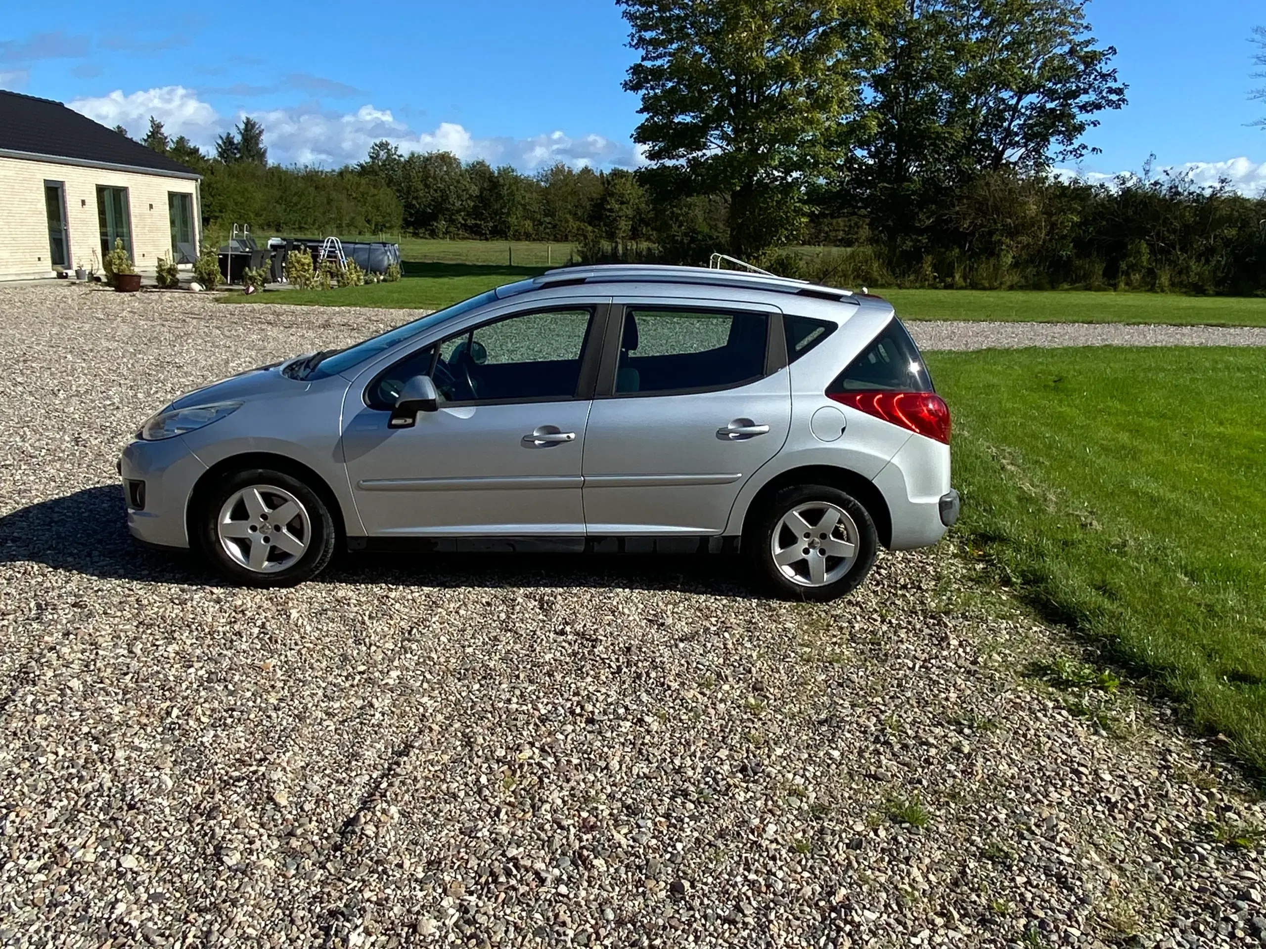 Peugeot 207 1.6Hdi st.car nysynet.