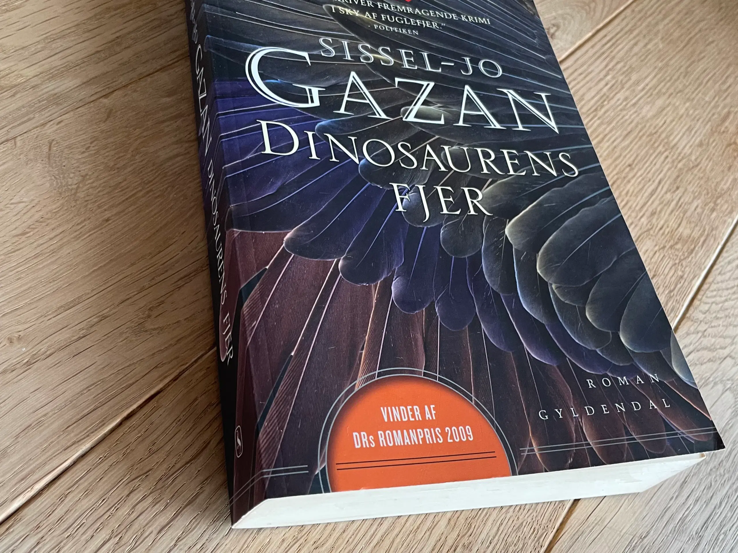 Sissel-Jo Gazan: Dinosaurens fjer