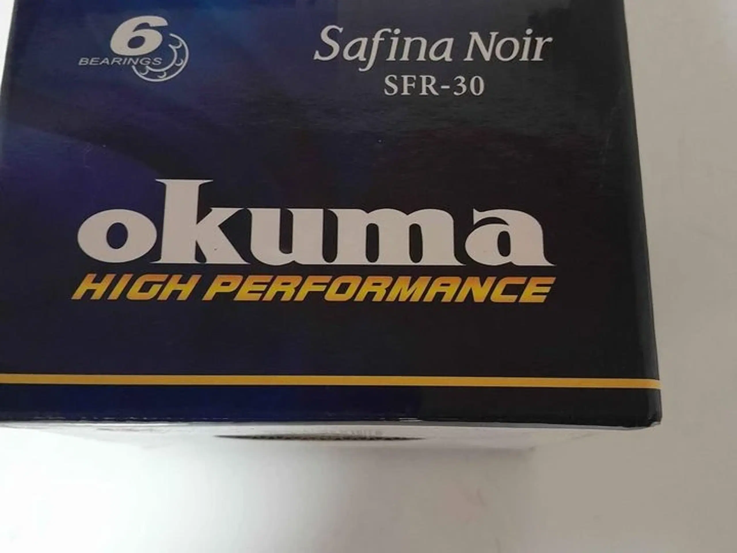 Okuma Safira Noir hjul