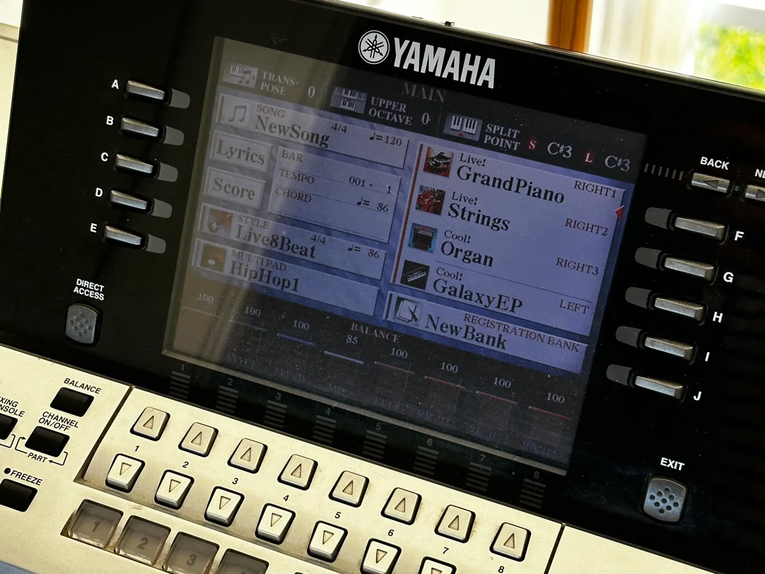 Workstation, Yamaha TYROS 1 3.800 kr