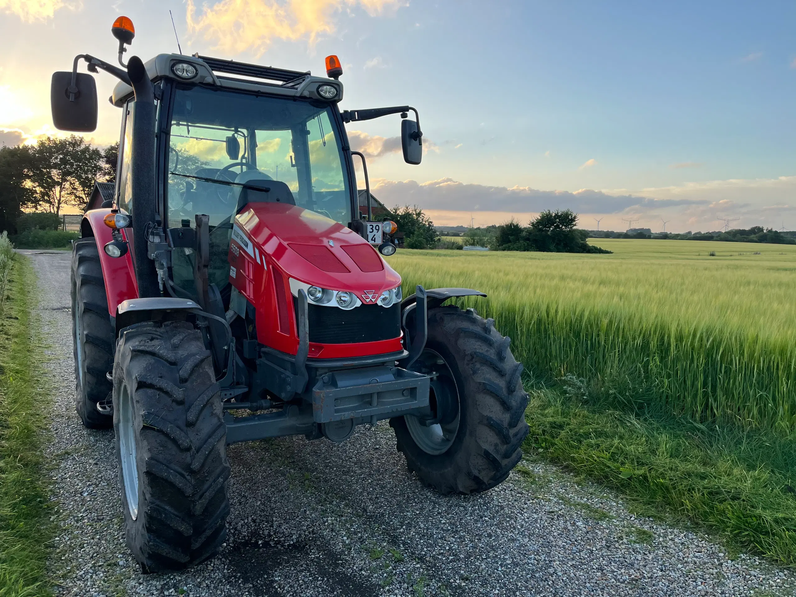 Massey Ferguson 5608 med læsser