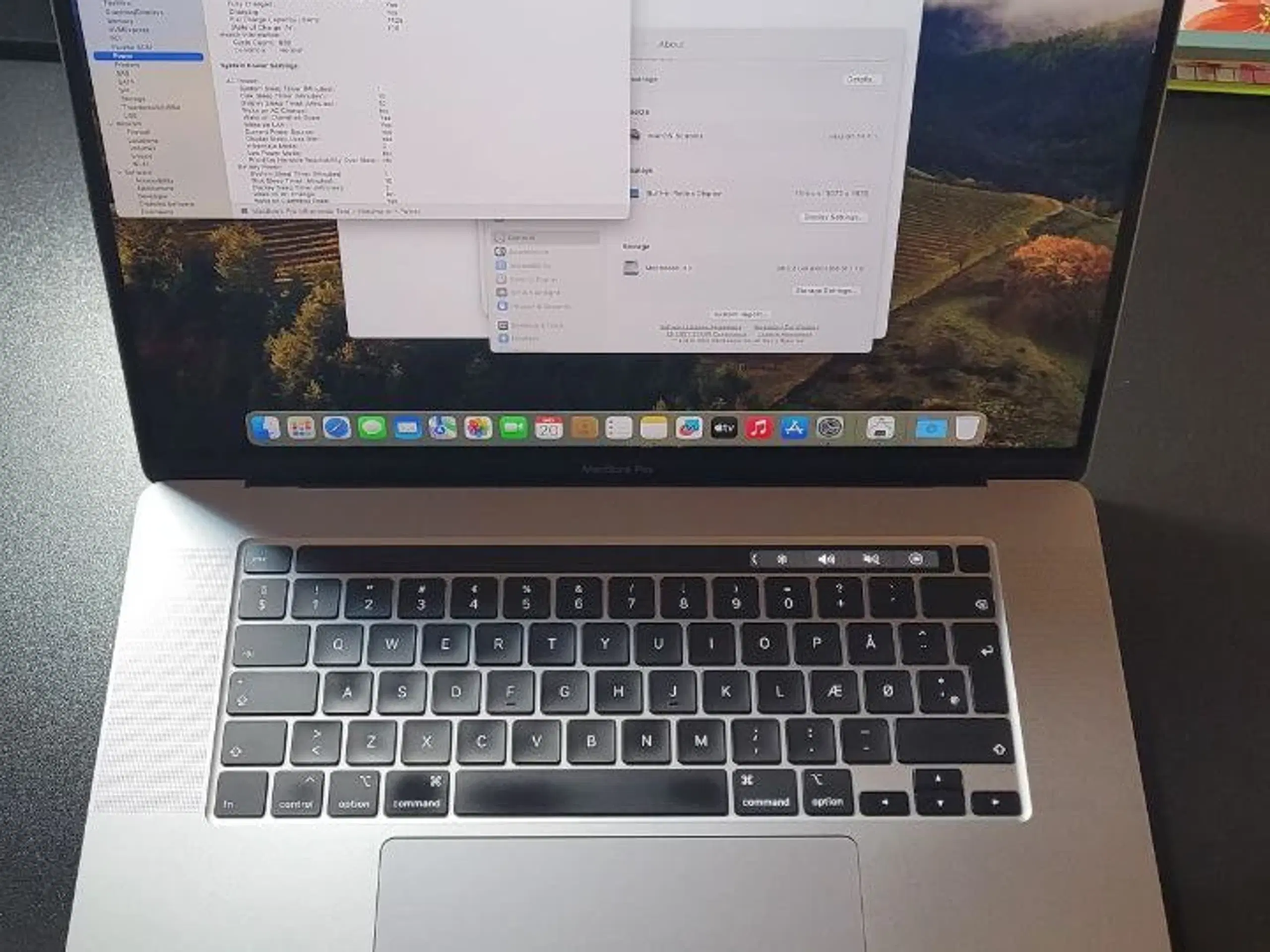 MacBook Pro, 16"