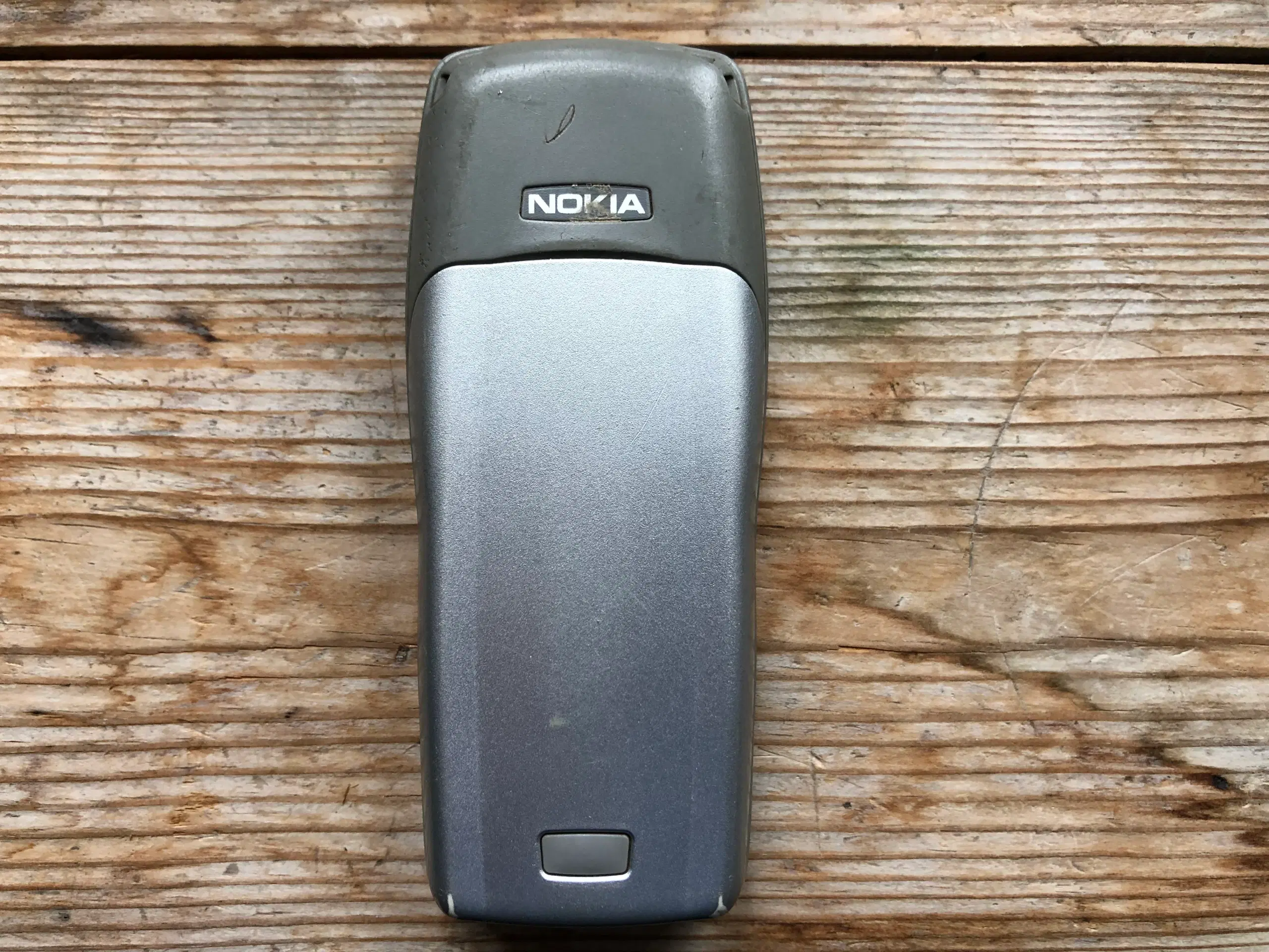 Nokia 1101 Med oplader